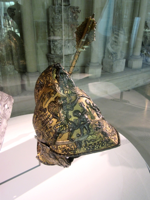 Lors du voyage de la SAHC au Musée National de l'Archéologie, nous avons pu visiter une exposition sur Henri II