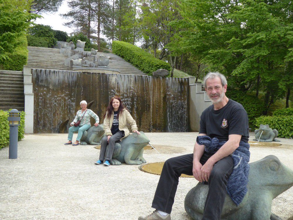 Les participations au Café Thé n° 123 - La fontaine de Dame Grenouille (1/2)...