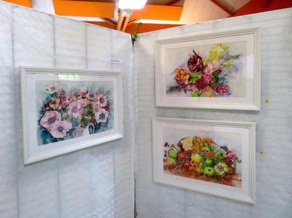 Au Salon d'Automne de Chamesson en 2024, 35 peintres ont présenté 165 tableaux, tous plus beaux les uns que les autres !