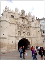 933 - Suite34 : -Notre Chemin vers St Jacques de Compostelle à travers ses anecdotes-