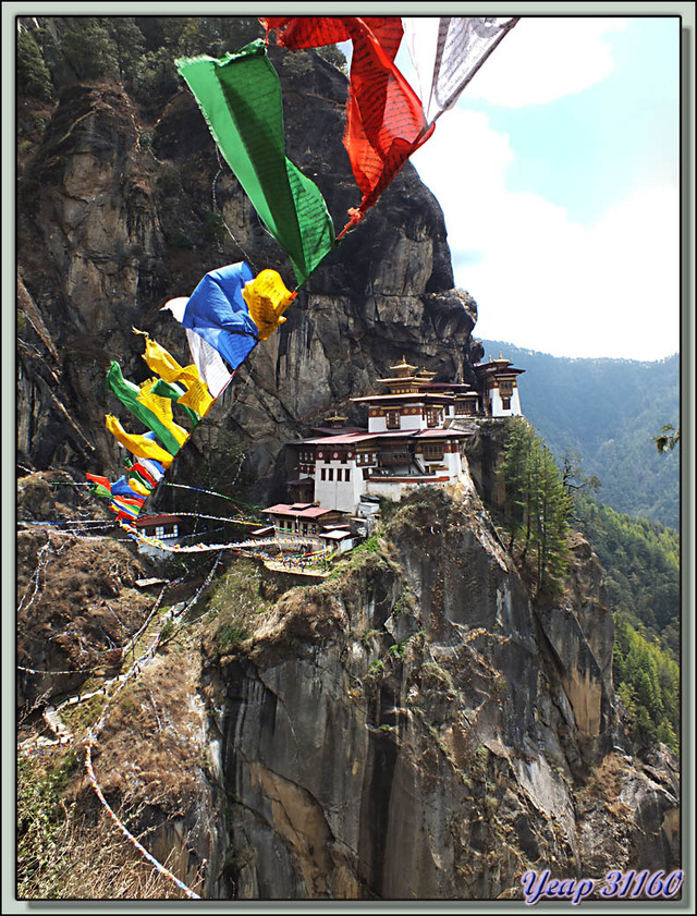 Blog de images-du-pays-des-ours : Images du Pays des Ours (et d'ailleurs ...), Monastère de Taktsang Pelphug (La Tanière du Tigre, Tiger's Nest Monastery) - Paro - Bhoutan