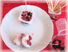 PETIT SUISSE GLACÉE AUX FRUITS ROUGES