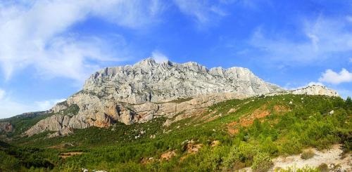 Montagne Sainte-Victoire (Bouches du Rhône)