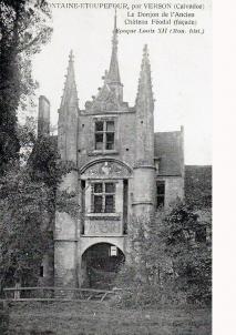 LES REMPARTS DE FONTAINE-ETOUPEFOUR (Calvados)