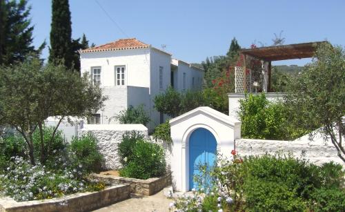 De SPETSAÏ à ERMIONI