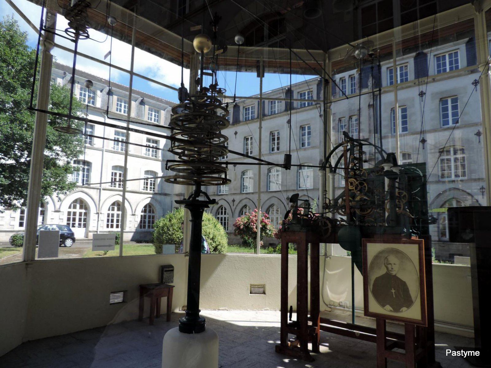 Horloge astronomique de PLOËRMEL (Morbihan)