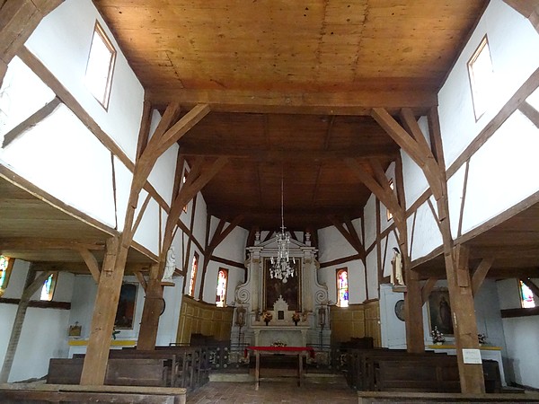 L'église à pans de bois de l'Exaltation de la Sainte Croix,à Bailly le Franc (Aube)