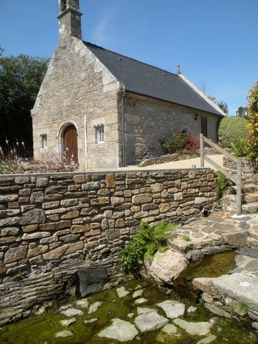 Chapelle-notre-dame-de-la-clarte.jpg