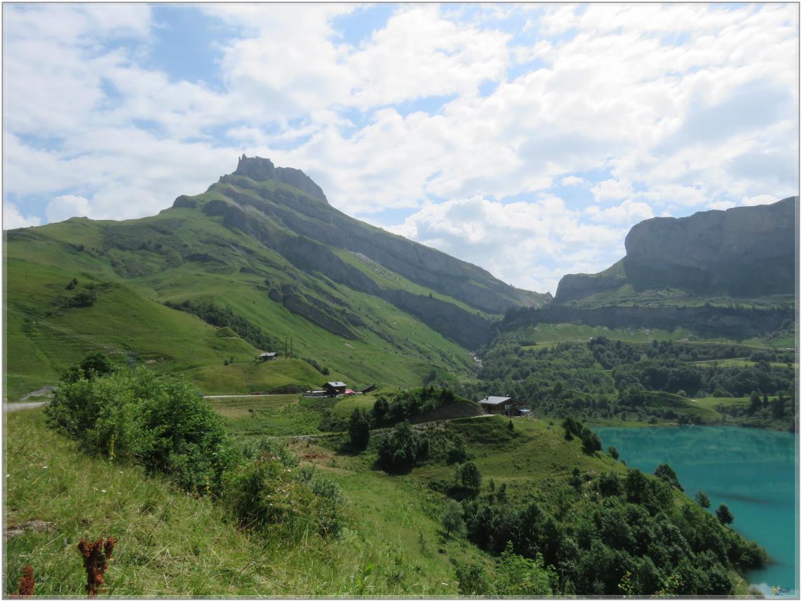 LE  BARRAGE  DE  ROSELEND  SAVOIE 