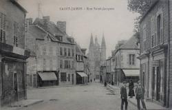 LES REMPARTS DE SAINT-JAMES (Manche)