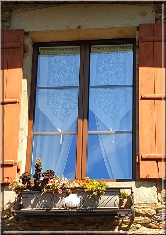 946 - Conques en Aveyron (12)