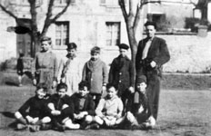 Place du jeu de paume, classe de Georges Cresson .