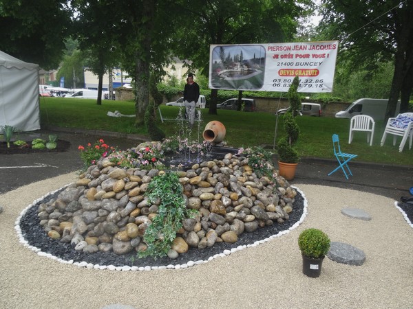 Quelques stands d'exposants aux Journées Châtillonnaises 2016...