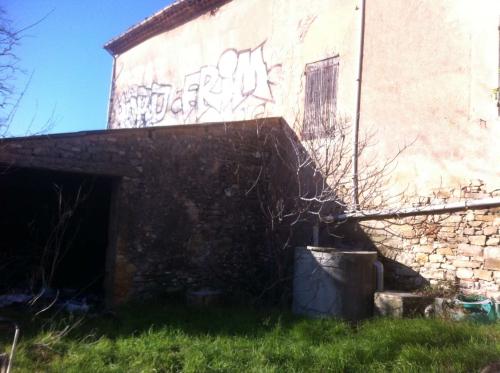 Mas de Paris plein de déchets - Puyloubier