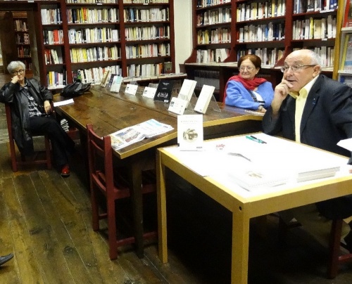 Michel Lagrange a dédicacé son dernier ouvrage, "Eclats d'Enfance", à la Bibliothèque Municipale de Châtillon sur Seine