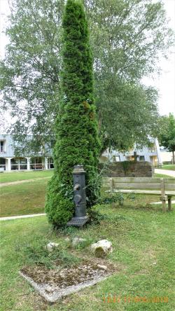 Lanvallay par les puits et fontaines...