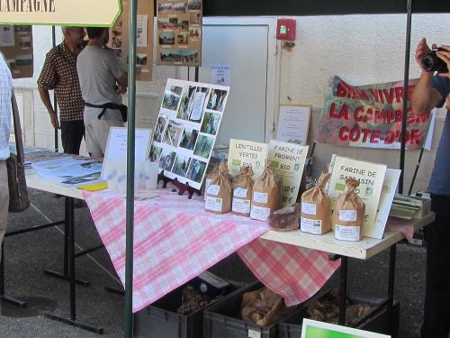 Le marché de Bien Vivre à la Campagne a eu lieu à Laignes le 21 juillet...