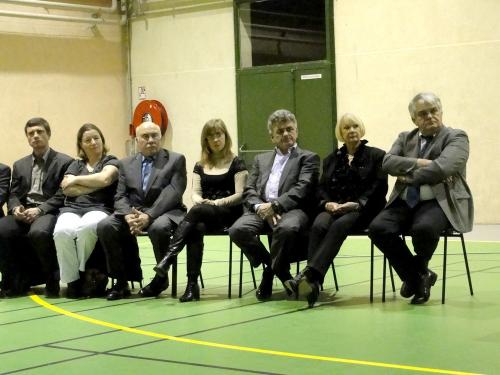 - Le restaurant "Côté Seine" à Montliot