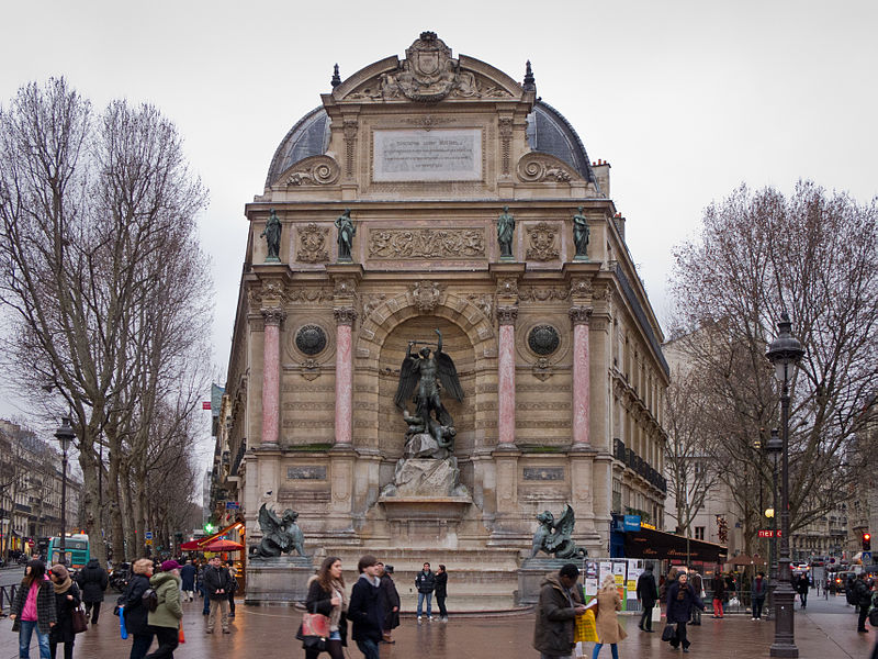 Fontaine Saint-Michel de Paris - 02.jpg