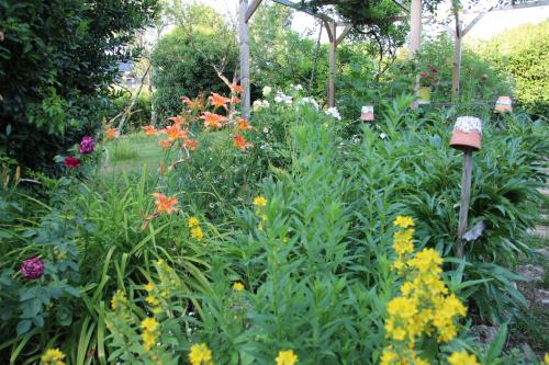 Chambre d'ôtes "Haut-Jardin" à Vignoux-sous-les-Aix