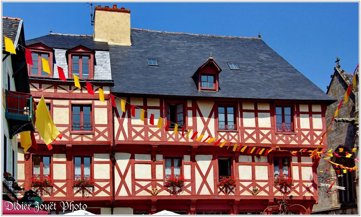 56 . Morbihan - Josselin (1)