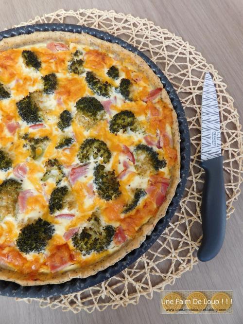 Quiche au brocoli, bacon & cheddar
