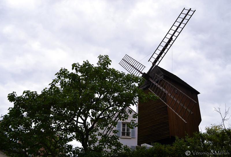 Montmartre : Le Radet et le restaurant "Le Moulin de la Galette"