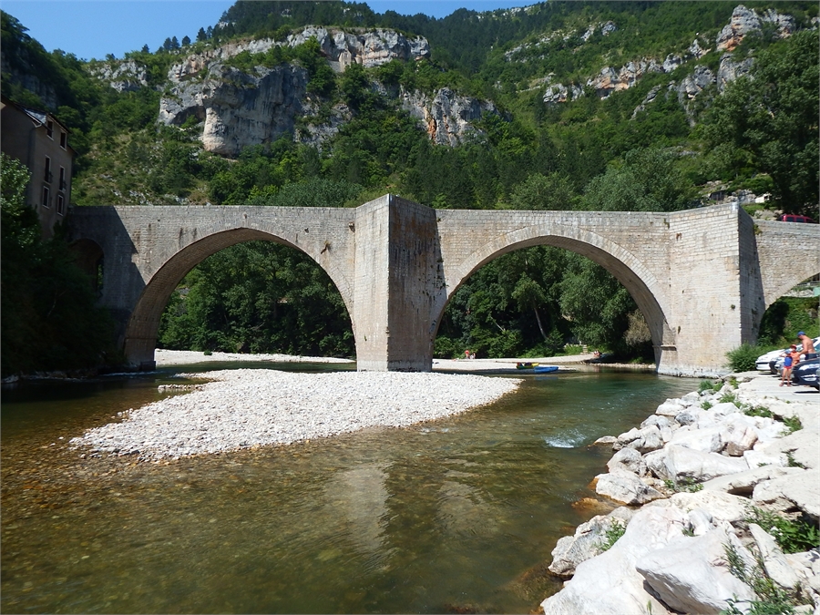 Saint Héminie , le site des canoés-Kayak