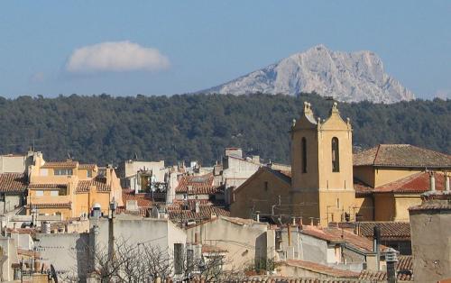Montagne Sainte-Victoire (Bouches du Rhône)