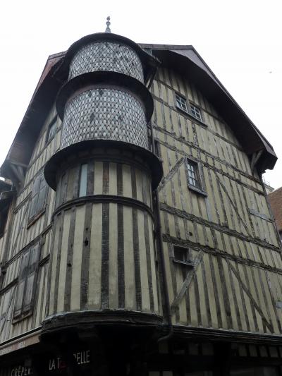 Troyes