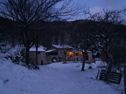 la ferme sous la neige