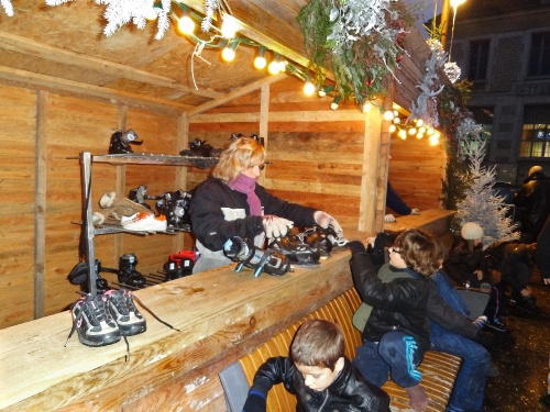 Marché Gourmand et Artisanal de Noël , le 23 décembre à Châtillon sur Seine...