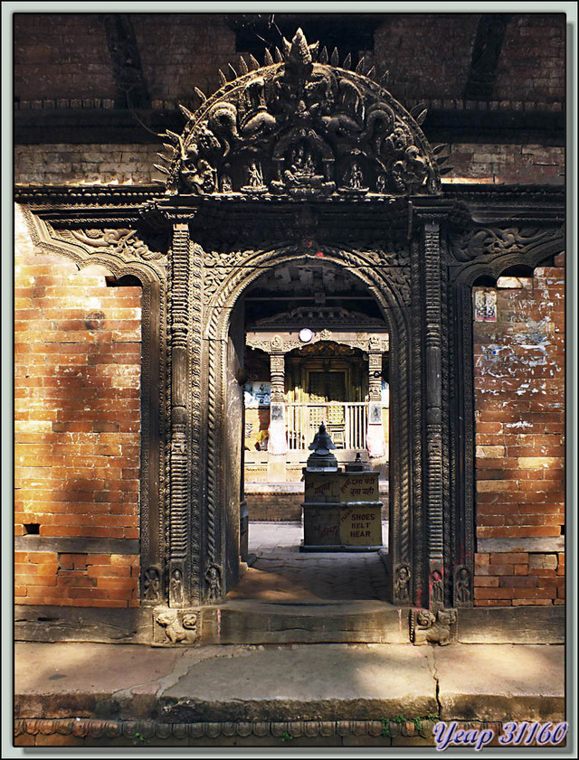 Blog de images-du-pays-des-ours : Images du Pays des Ours (et d'ailleurs ...), Temple Amar Narayan Mandir: l'accès au temple lui-même - Tansen (Palpa) - Népal