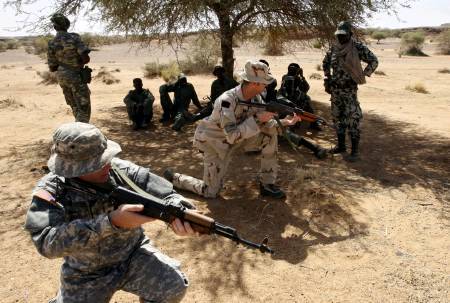 Les USA et la France se disputent le Sahel