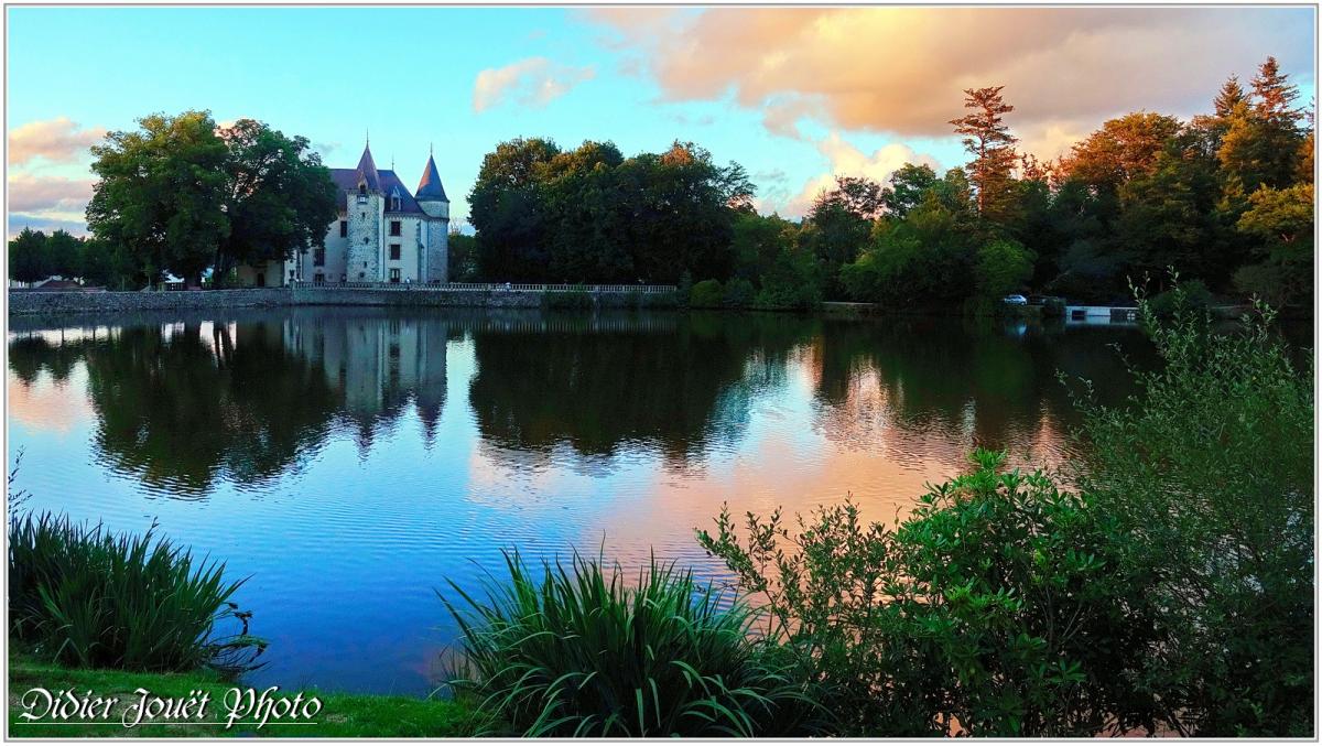 87 . Haute-Vienne - Nieul (2) - Château de Nieul