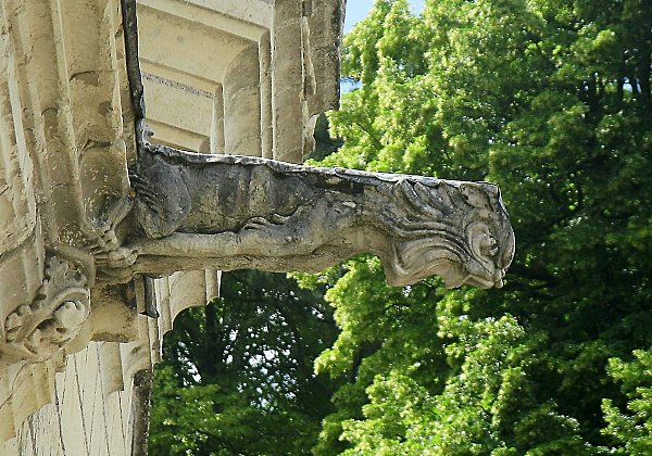 Chateau-d-USSE---Collegiale-et-jardins 0785