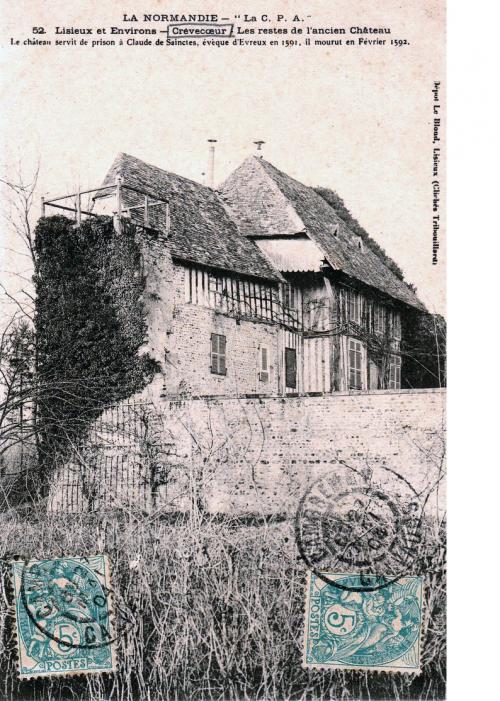 LES REMPARTS DE CREVECOEUR-EN-AUGE (Calvados)