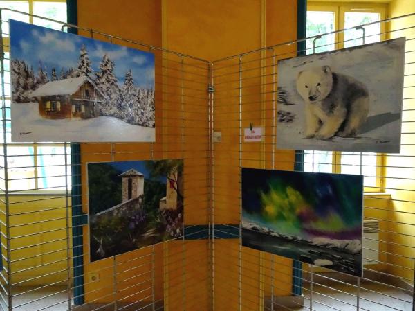  "Talents Cachés" à Puits, a présenté une superbe exposition de peintures, et de produits artisanaux