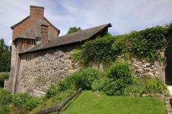 LES REMPARTS DE LYONS-LA-FORÊT