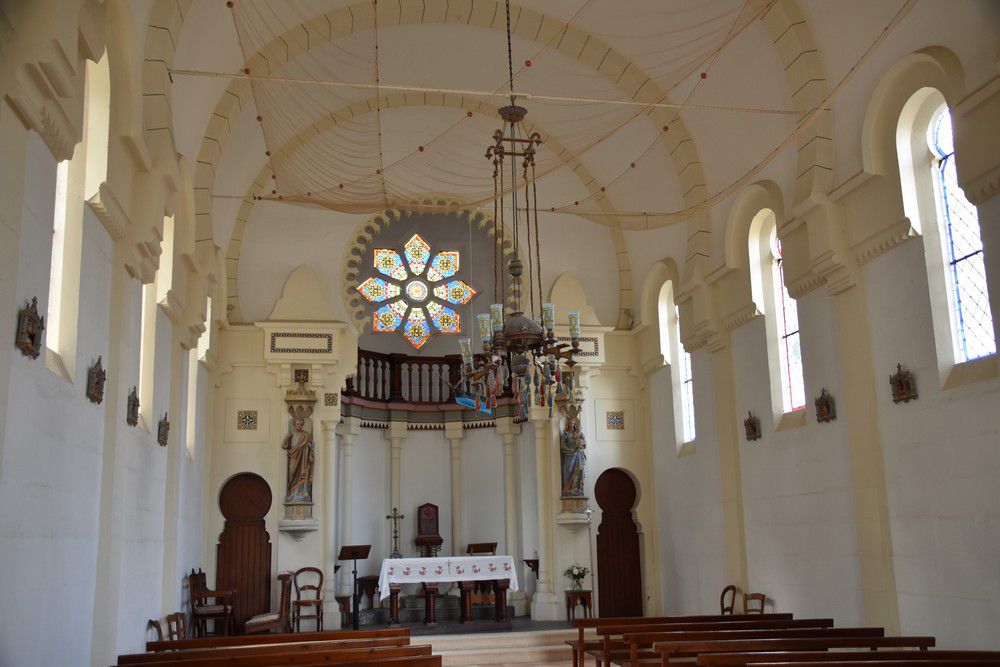 La petite chapelle de la Villa Algérienne - mai 2023...