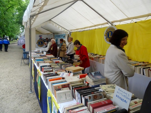 Quelques stands d'exposants aux Journées Châtillonnaises 2016...
