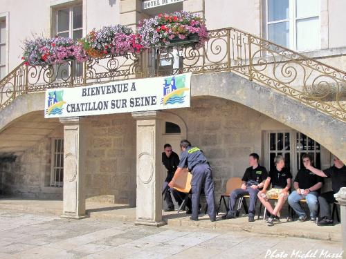 -Le restaurant "le sabot de Vénus" à Bure les Templiers