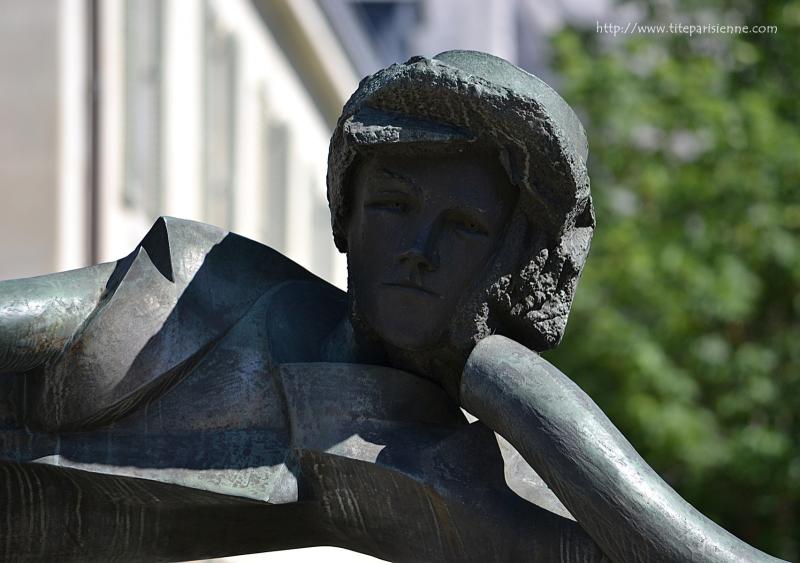 "L'Homme aux semelles devant" de Jean-Robert Ipoustéguy (1920-2006)