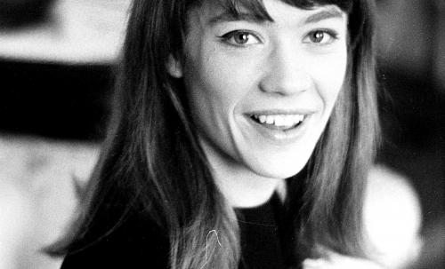 Françoise Hardy photographiée à Cannes en 1963.jpg
