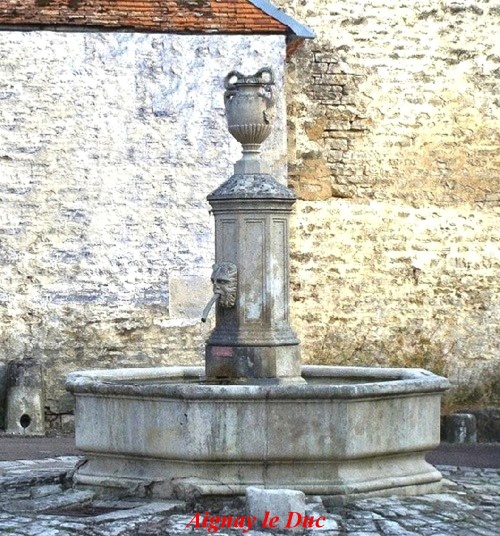 Fontaines