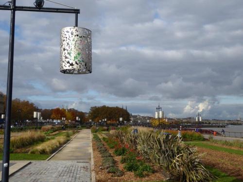 Anne  L  a aussi été à Bordeaux