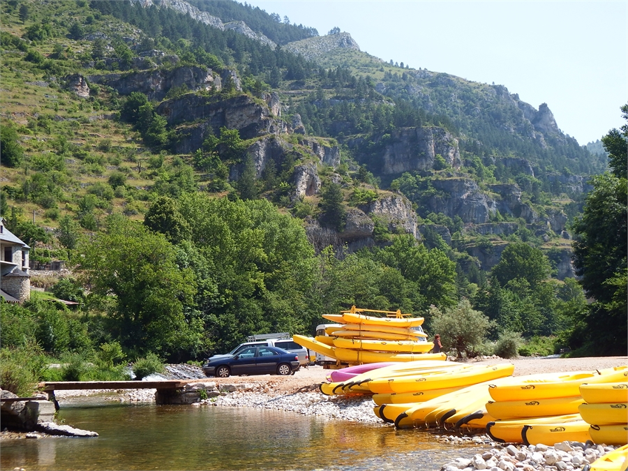 Saint Héminie , le site des canoés-Kayak