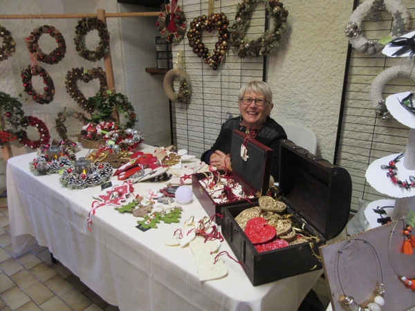 Le Marché de Noël du Zonta-Club vous attend encore aujourd'hui, salle des Bénédictines de l'Hôtel de Ville de Châtillon sur Seine....