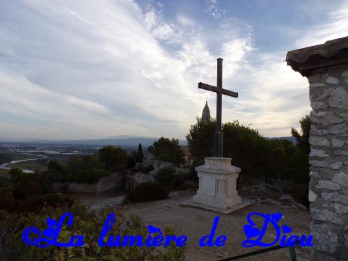 Orgon, chapelle Notre-Dame de Beauregard