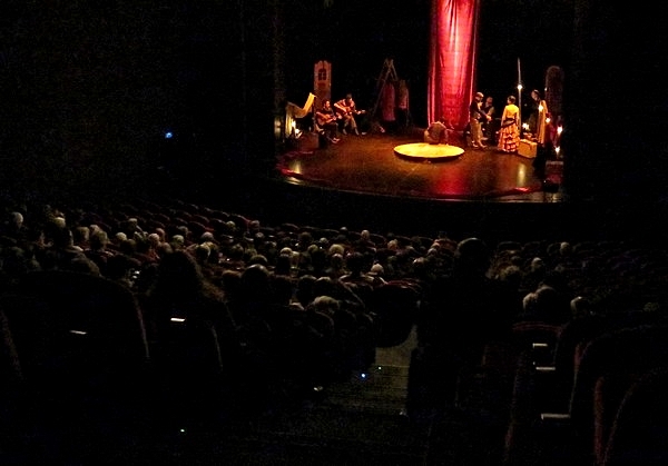 "Ruy Blas" ,la célèbre pièce dramatique de Victor Hugo, a été magnifiquement interprétée par  la Compagnie A2R au Théâtre Gaston Bernard de Châtillon sur Seine 